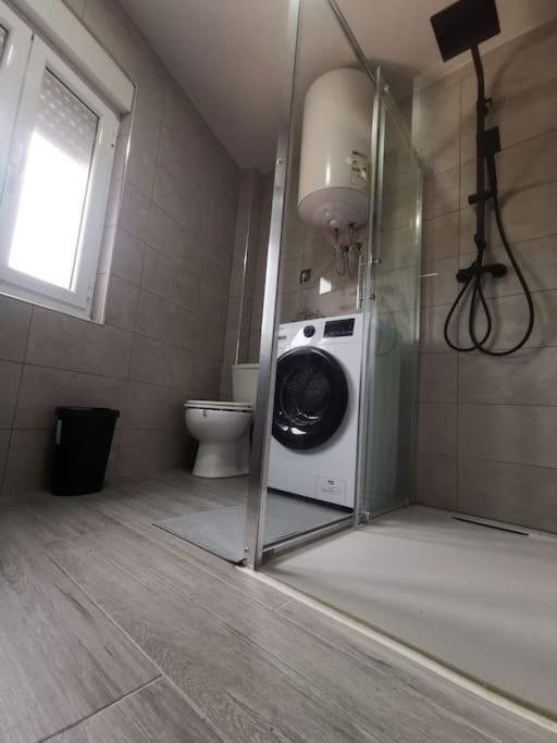 Апартаменти Apartamento Privado En Хіхон Екстер'єр фото